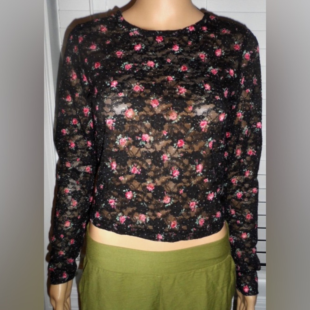 Madden girl juniors xs Floral Black Lace Top NWT